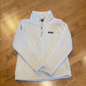 Patagonia Cream Fleece Half-Zip Pullover women’s medium New without tags